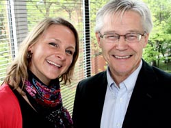 Leder i Gramart Elin Aamodt og direktør i Språkrådet Sylfest Lomheim. Foto: Svein Arne Orvik